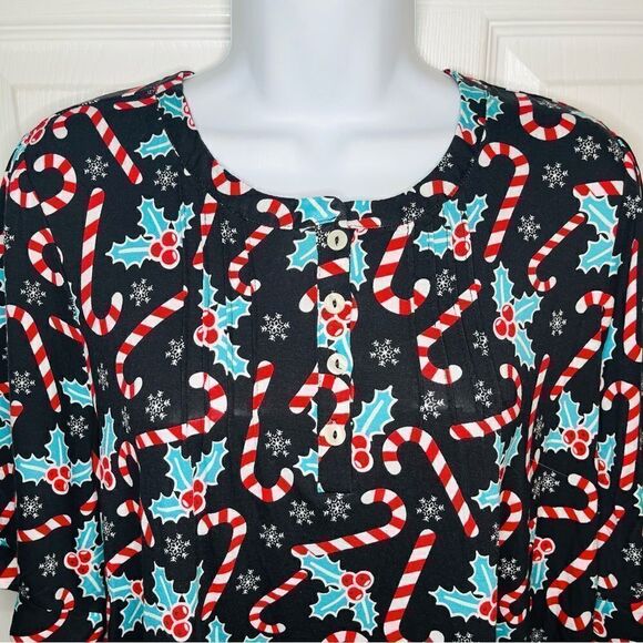 Modcloth Winning Them Over Short Sleeve Holiday Top Black Candy Cane 1X NWT - Picture 5 of 11